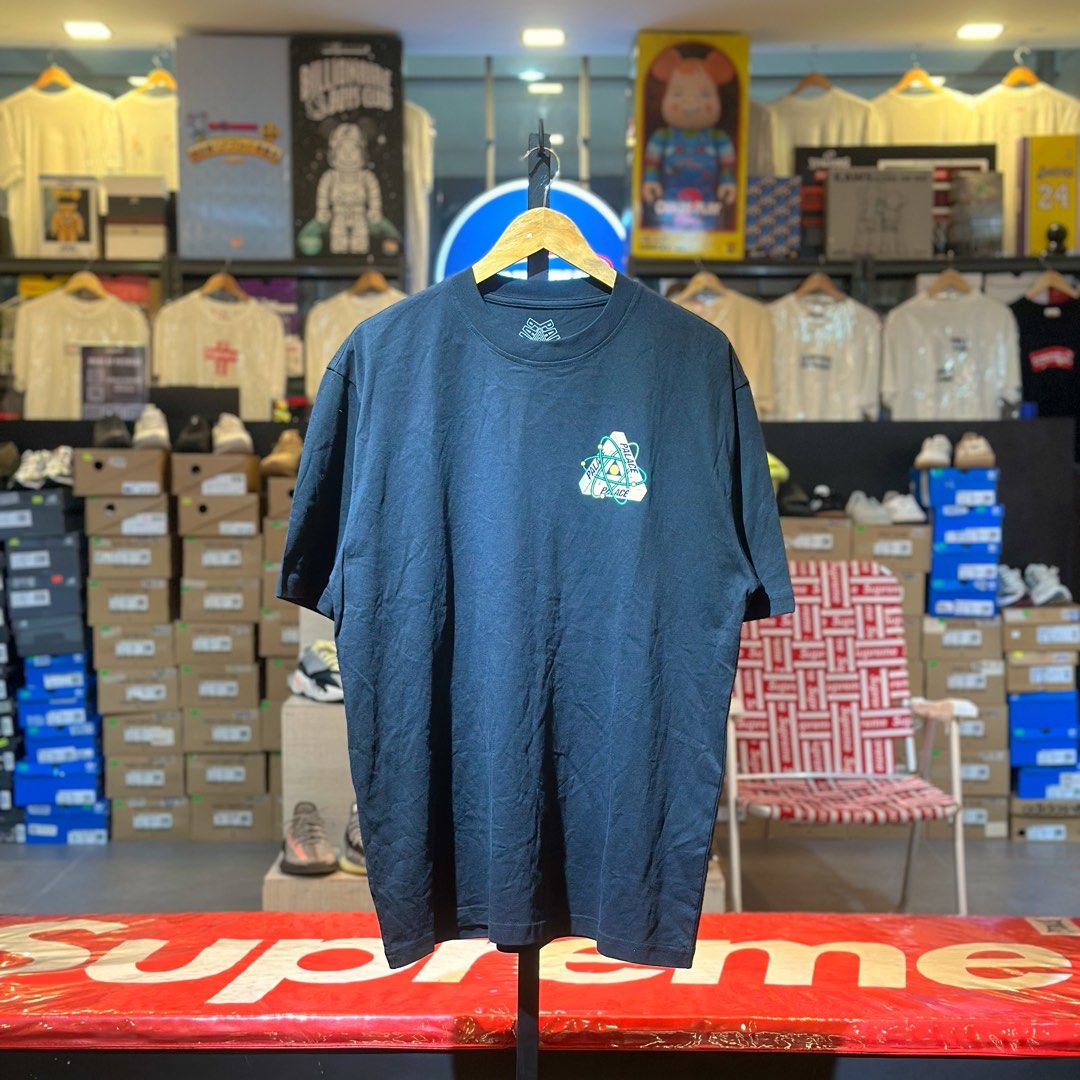 Palace Tri-Atom Tee (Category: Tshirts & Polo Shirts ) located in Quezon City. Submitted by inside_plug (Listing ID 1464654124, Image 2). Description: For Sale Palace Tr-Atom Tee Black - XL Brandnew Dm us to purhcase.