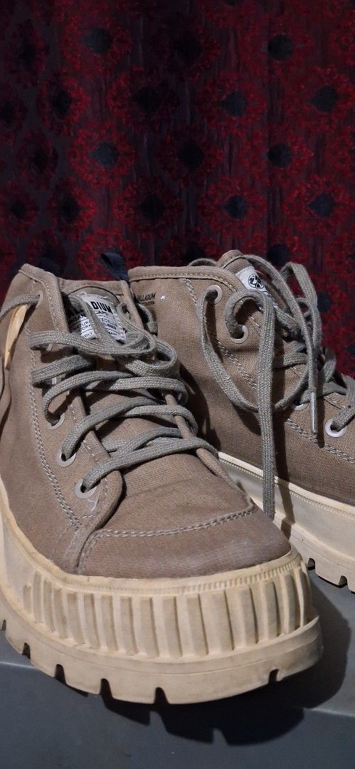 Palladium Organic Collection Boots (Category: Boots) located in Manila. Submitted by attic_avice (Listing ID 1464586472, Image 3). Description: - Palladium boots from the Organic Collection - Size: 40 EU | US Male - 7, Women - 8 - Material: Canvas upper - Sole: Chunky rubber sole - Closure: Lace-up - Ideal for: Everyday wear and outdoor adventures - Origin: Made in China.