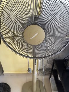 （分類：）位於 。 由 davidchan2019 提交（商品編號 1464601548，圖片 1）。簡介： 。