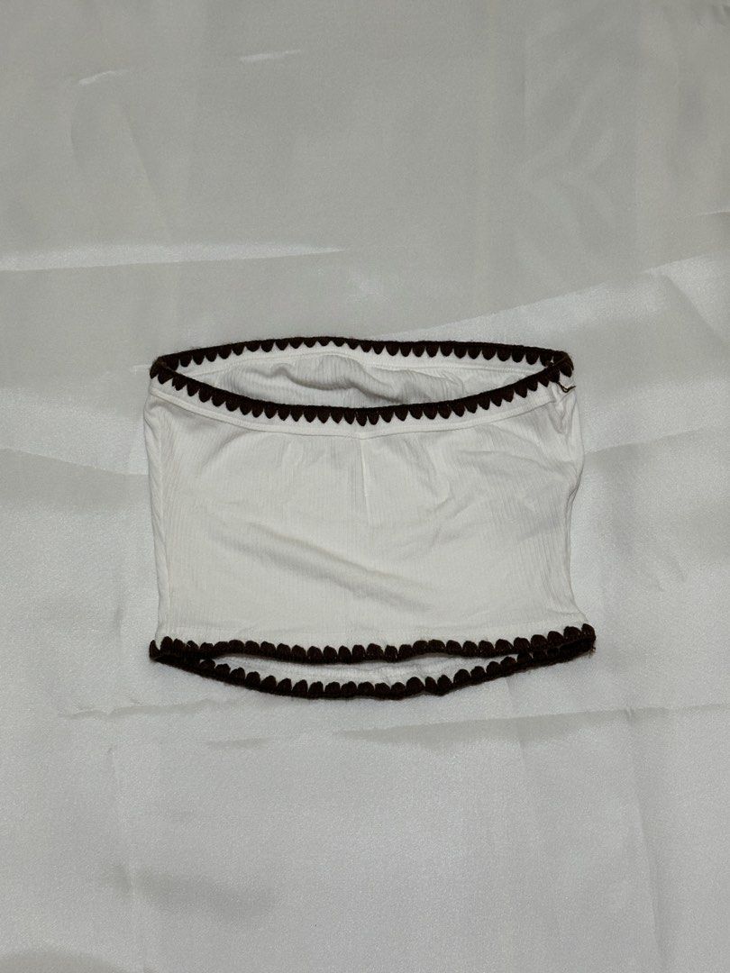 Patchwork Tube Top (Category: Others Tops) located in Bacoor. Submitted by outthecloset (Listing ID 1464576062, Image 2). Description: • size XXS (as indicated on tag) • like new — worn once for pictures only • no flaws/issues • actual item is the one in the photos • stretchable/fitted when worn • bacoor city, cavite location please check measurements before buying. no return/refund once purchased. feel free to message me if you have any question