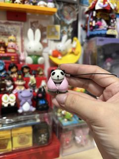 (Category: ) located in . Submitted by meowietrinkets (Listing ID 1464753482, Image 1). Description: .