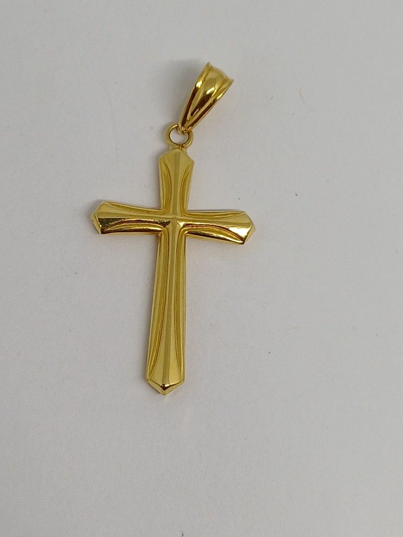 Pendant cross (Category: Necklaces) located in Makati City. Submitted by divinejewels.ph (Listing ID 1464646431, Image 1). Description: JPSFM-4154 PENDANT CROSS 18KY 1.99GRAMS 32X23MM 10MM.