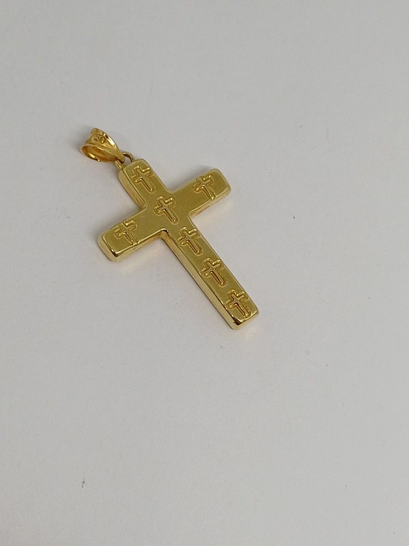 Pendant cross (Category: Necklaces) located in Makati City. Submitted by divinejewels.ph (Listing ID 1464648407, Image 1). Description: GFM-698 PENDANT CROSS 18KYG 1.69GRAMS 30X20MM 5MM PHP 25,50000.