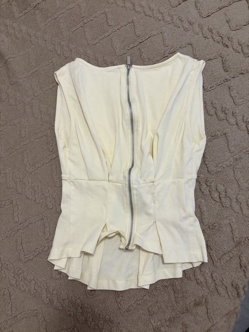Peplum Top (Yellow) (Category: Blouses) located in Plaridel. Submitted by f.hernandez (Listing ID 1464683216, Image 2). Description: - size medium .