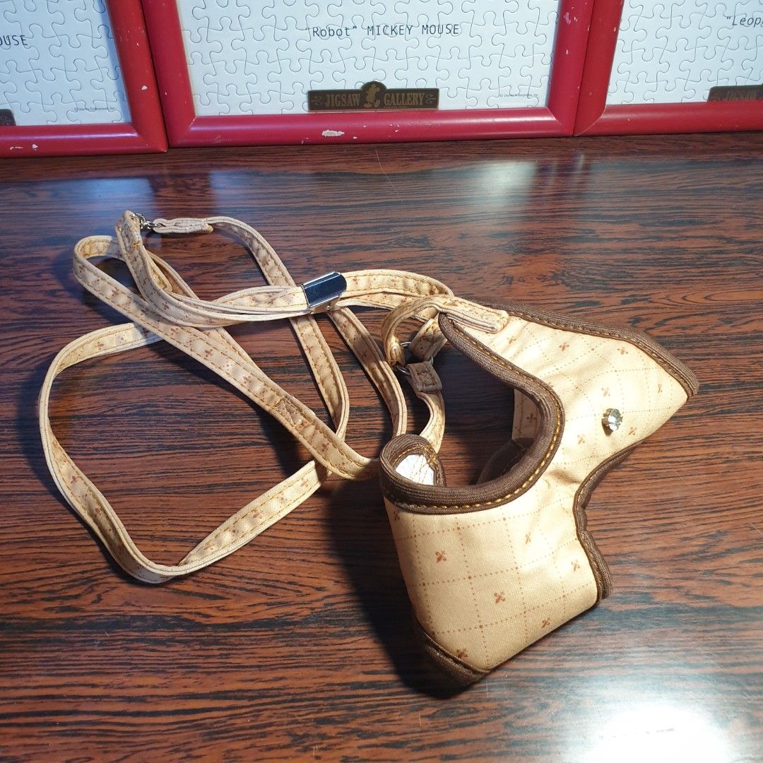 Pet Harness and Leash Japan (Category: Homes & Other Pet Accessories) located in Rizal. Submitted by littlehelena (Listing ID 1464604764, Image 3). Description: 1. Brand New - 400 2&3 - 200 each.. wala ng packaging.