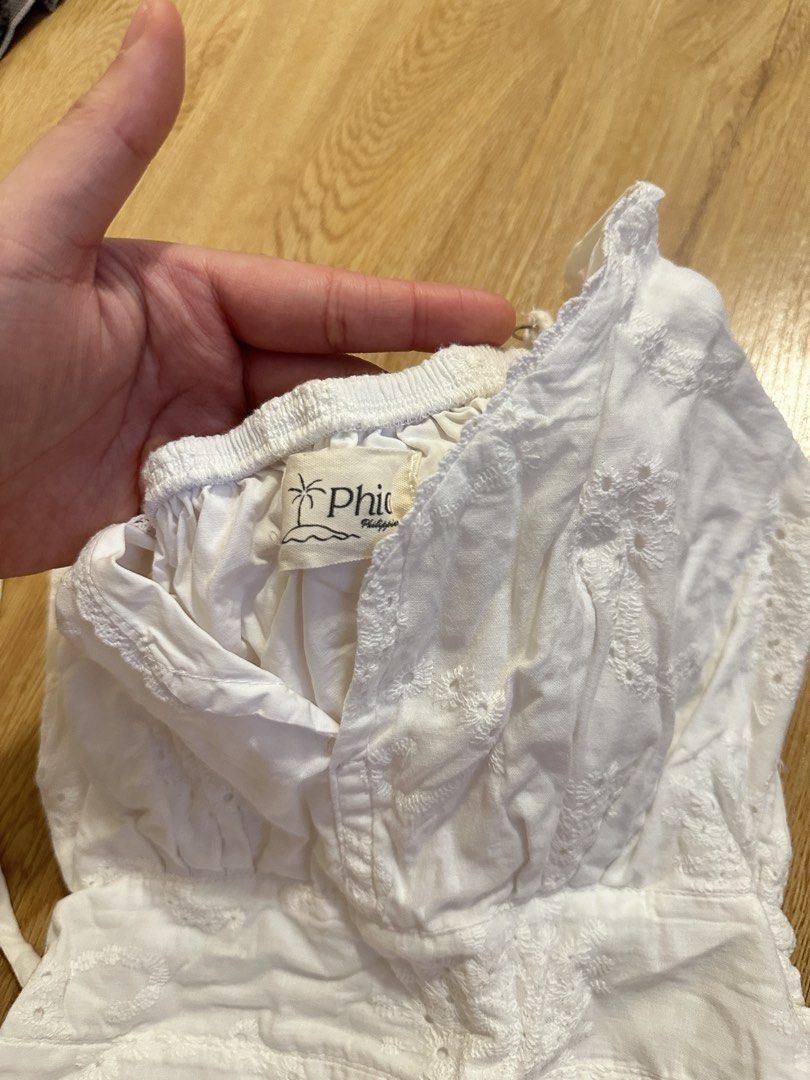 [PHIA THE LABEL] white picnic top (Category: Blouses) located in Cainta. Submitted by m4tchyyy (Listing ID 1464649151, Image 2). Description: 🍀 mode of payment: gcash or bdo 🍀 mode of delivery: j&t express, ggx, or same day delivery within metro manila feel free to inquire! 🩷.