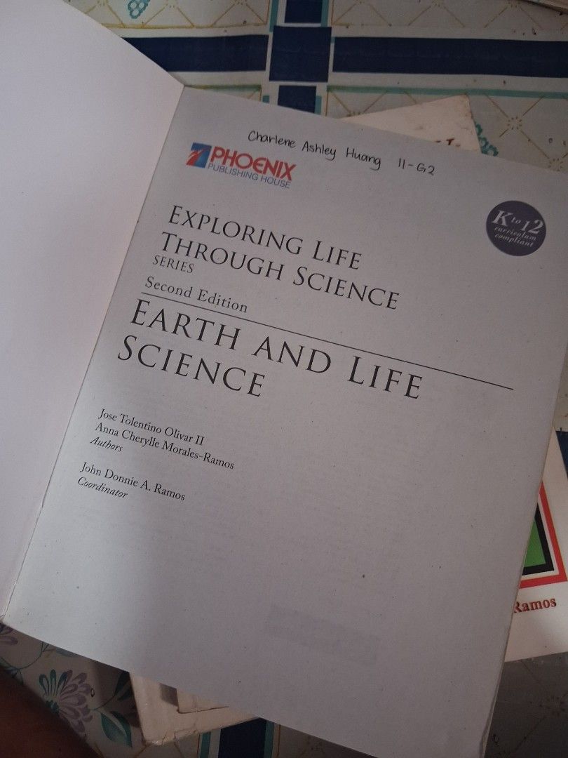 Phoenix Publishing Earth and Life Science K-12 Textbook (Category: Textbooks) located in Manila. Submitted by marcas022798212 (Listing ID 1464607158, Image 3). Description: - Phoenix Publishing House textbook - For Senior High School (SHS) - Subject: Earth and Life Science - Series: Exploring Life Through Science, Second Edition - Authors: Jose Tolentino, Anna Cherylle Morales-Ramos, John Donnie A. Ramos - Excellent resource for students.