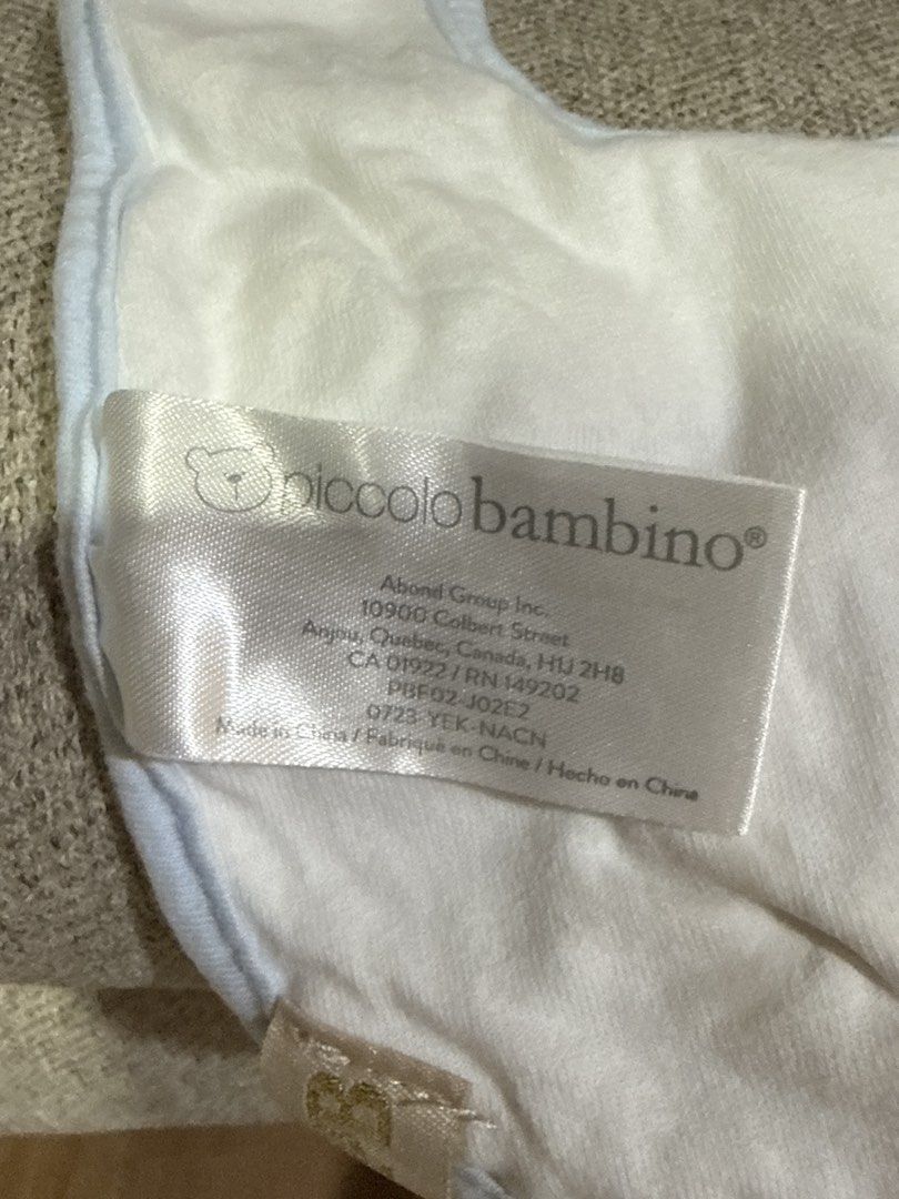 Piccolo Bambino Baby Bibs Set (Category: Babies & Kids Fashion) located in Cebu City. Submitted by jillianmariebascones (Listing ID 1464693643, Image 3). Description: - Brand: Piccolo Bambino - Quantity: Set of 3 baby bibs - Closure: Easy neck closure Barely used.