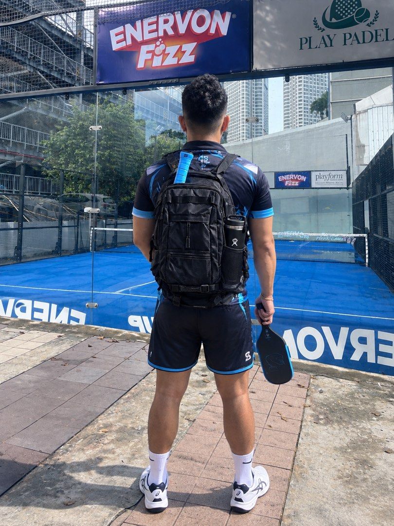 Pickleball Bag (Category: Racket and Ball Sports) located in Manila. Submitted by drinlima (Listing ID 1464650372, Image 2). Description: Pickleball Bag Bag Fit check ✅2 -3 paddle ✅shoes ✅tumblr 350 only For pick up or lalamove shoulder of buyer Pm me if interested.