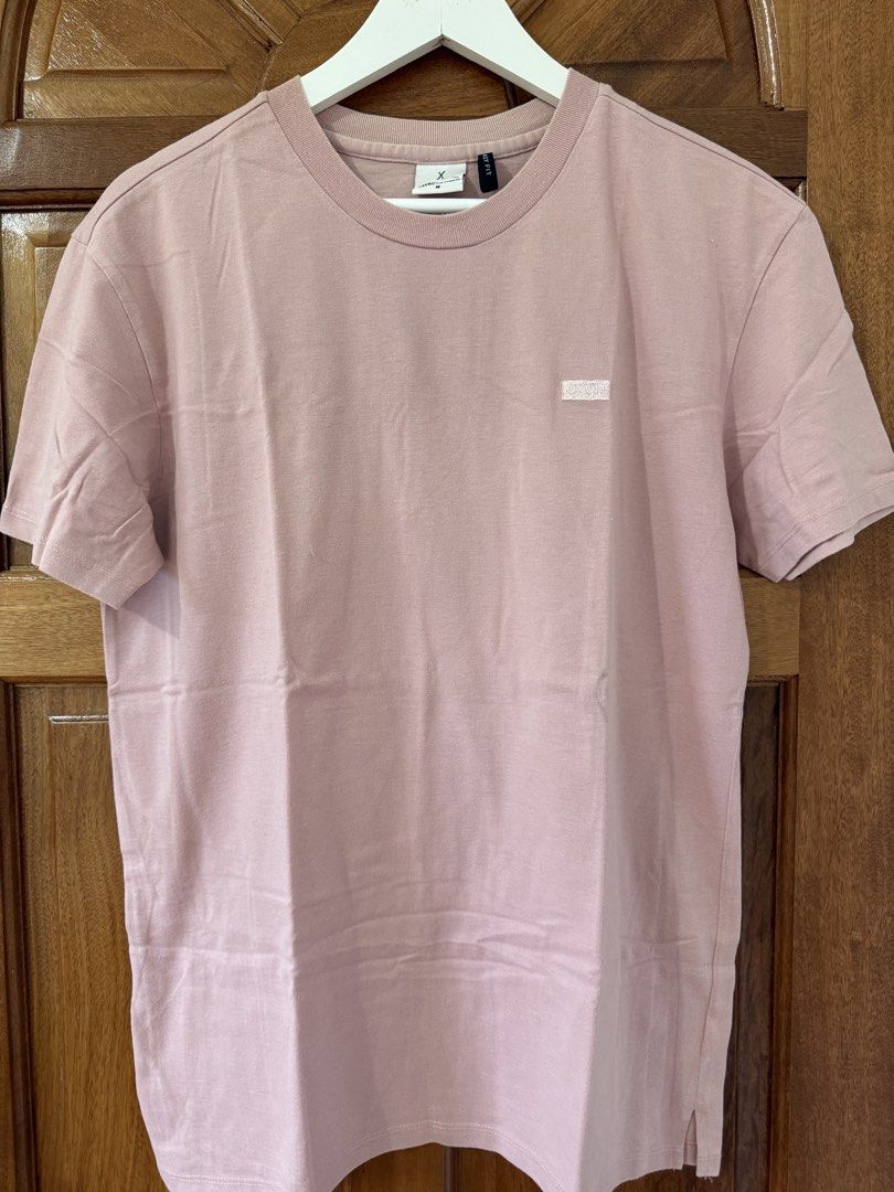 Pink Oxygn Shirt (Category: Shirts) located in Naga. Submitted by sbcookieee (Listing ID 1464709205, Image 1). Description: .