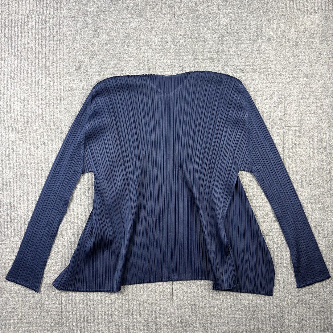 Pleats Please Issey Miyake Cardigan (Category: Luxury Apparel) located in Manila. Submitted by yourtherapist_ (Listing ID 1464709535, Image 3). Description: Pleats Please Issey Miyake Cardigan Size: 4 Condition: Excellent Material: 100% Polyester Made in: Japan Measurements Width: Open Length: 25 Sleeve: 24 5,000.