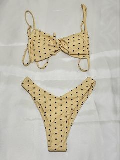 (Category: ) located in . Submitted by outthecloset (Listing ID 1464577043, Image 1). Description: .