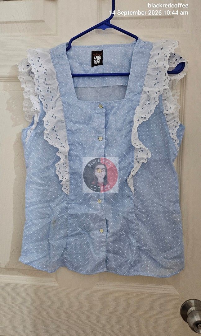 Polkadot Sleeveless Top (Category: Sleeveless) located in Quezon City. Submitted by blackredcoffee (Listing ID 1464608671, Image 1). Description: - has 2 small stains pls see last 2 pic - not stretchy - for small frame ➡️Measurements⬅️ width: 17 inches length: 25 inches.