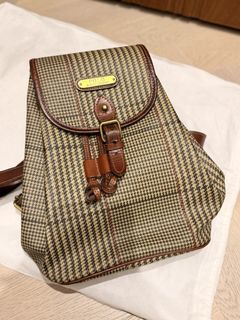 （分類：）位於 。 由 karena0704 提交（商品編號 1464734765，圖片 1）。簡介： 。