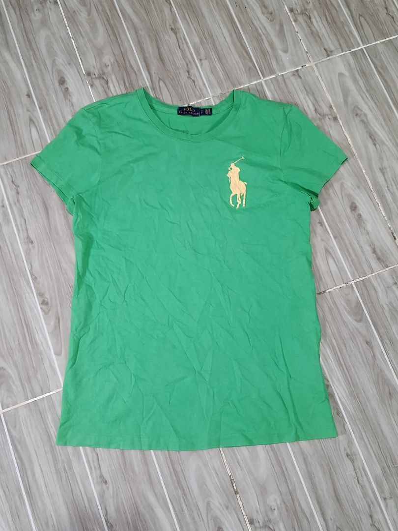 POLO RALPH LAUREN TSHIRT (freeshipping) (Category: Shirts) located in Quezon City. Submitted by gyl-stop (Listing ID 1464693975, Image 1). Description: free shipping 17 x 24.5 very good condi cr: 9.2/10 issue: none.