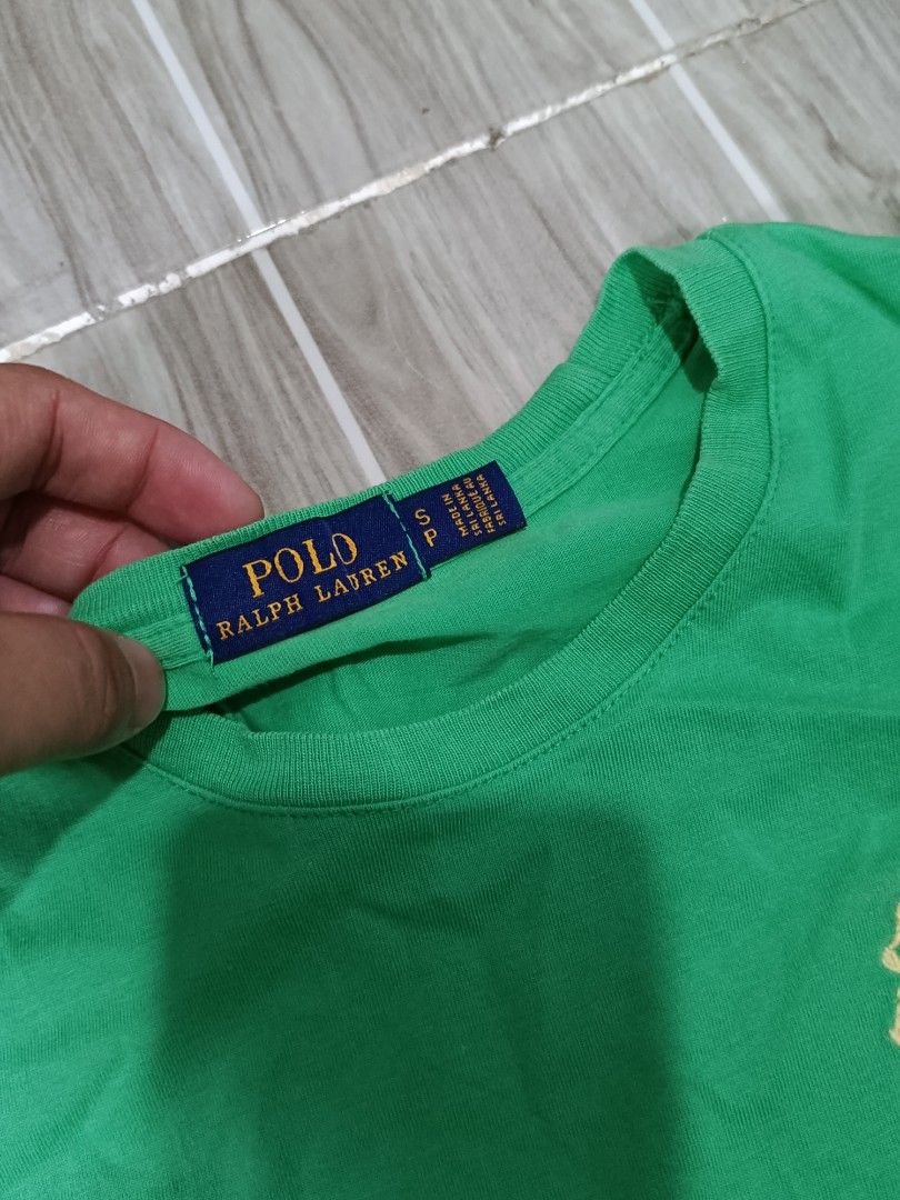 POLO RALPH LAUREN TSHIRT (freeshipping) (Category: Shirts) located in Quezon City. Submitted by gyl-stop (Listing ID 1464693975, Image 3). Description: free shipping 17 x 24.5 very good condi cr: 9.2/10 issue: none.
