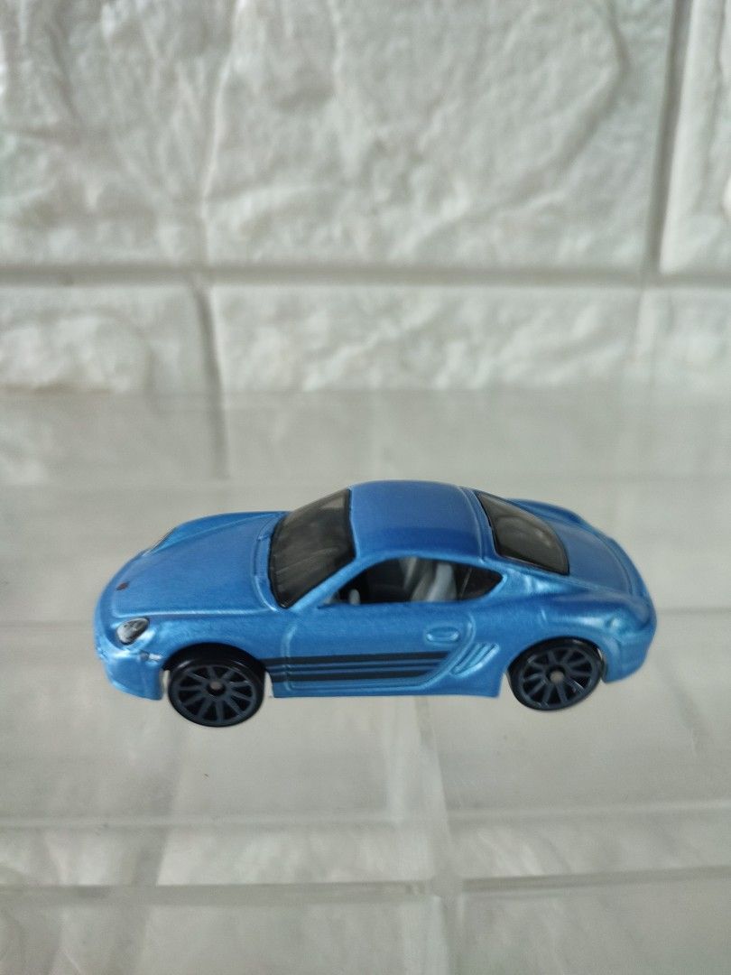 Porsche cayman S loose hotwheels (Category: Vehicle & Diecast Models) located in Narvacan. Submitted by jigger85 (Listing ID 1464576711, Image 1). Description: mint condition loc. ilocos sur can ship thru JNT or LBC.