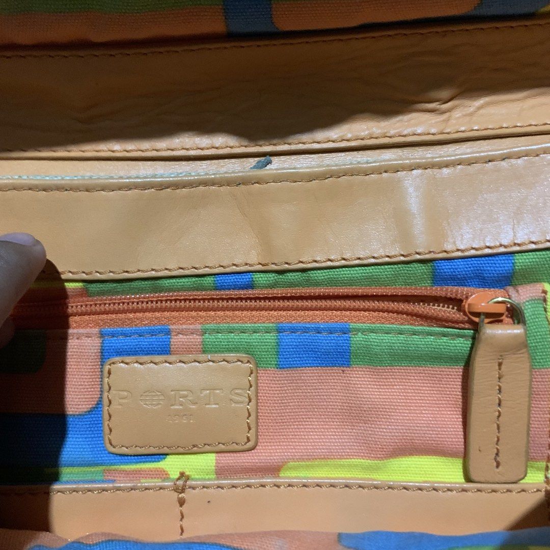 PORTS SHOULDER BAG (Category: Shoulder Bags) located in Manila. Submitted by odids (Listing ID 1464624460, Image 3). Description: PORTS SHOULDER BAG EXCELLENT CONDITION ISSUE : MINIMAL SIGN OF USAGE DIRECT MESSAGE 📨 .