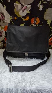 (Category: ) located in . Submitted by jhaz_bags (Listing ID 1464705256, Image 1). Description: .