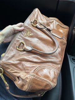 (Category: ) located in . Submitted by ribbonsbows (Listing ID 1464636054, Image 1). Description: .