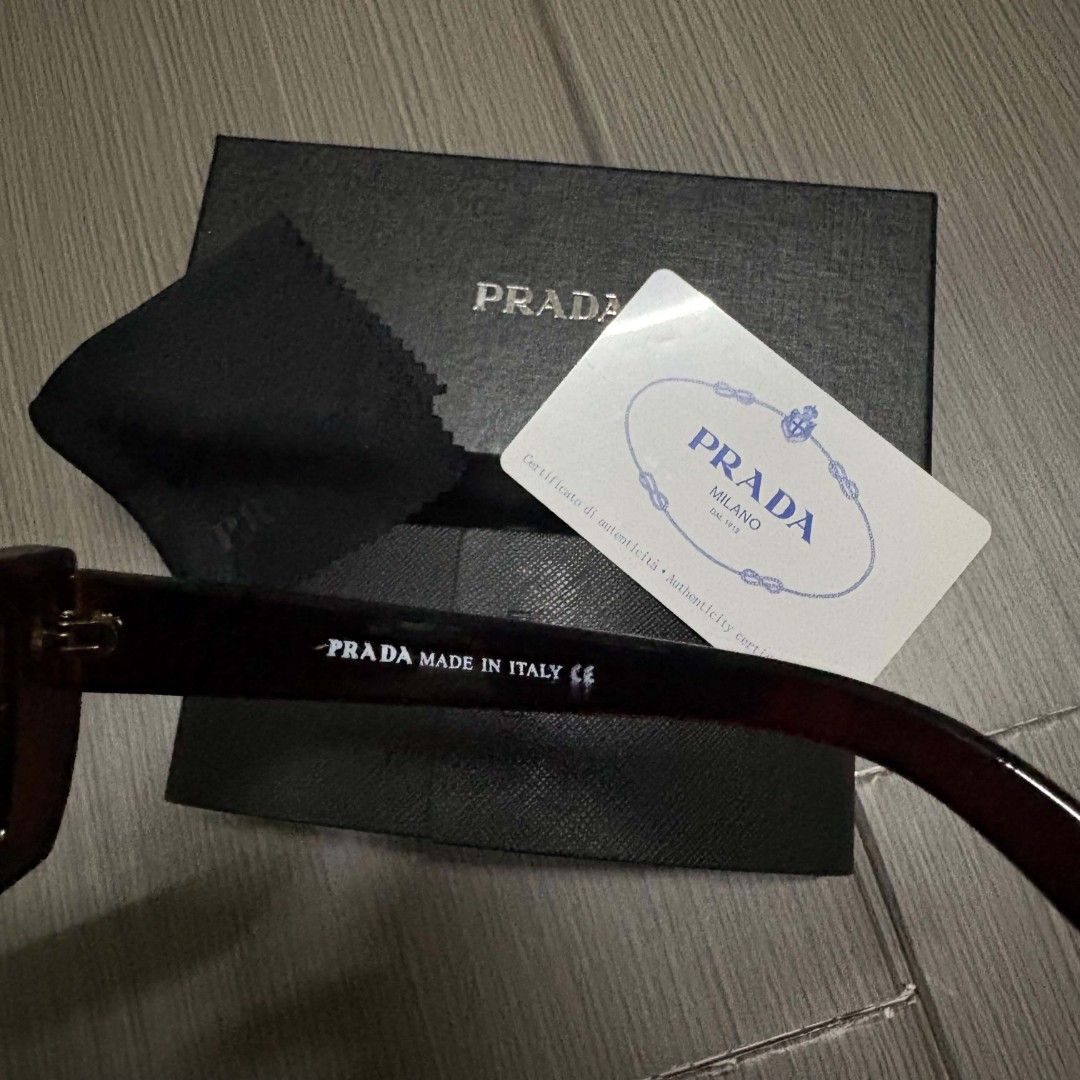 Prada brown sunglasses (Category: Sunglasses & Eyewear) located in Cavite. Submitted by spotthisthrift (Listing ID 1464730906, Image 3). Description: .