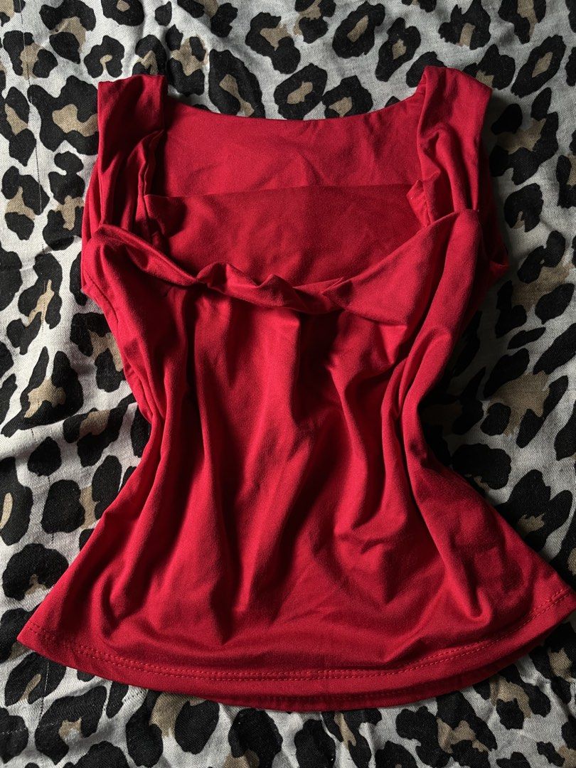 Preloved Clothes 🌷 ₱100 All Items!! (Category: Sleeveless) located in Manila. Submitted by yachiloki (Listing ID 1464609528, Image 2). Description: 🧺 DECLUTTERING SALE! 🧺 Selling my preloved clothes for ₱89 ALL IN! 🤍✨ Affordable pieces that deserve a new home! 🛍️ 📍 Sampaloc / España area/Sta. Mesa 🤝 Meetup available 🛵 Lalamove available — buyer’s fee DM me for photos, sizes & details! 💌 First come, first served!.