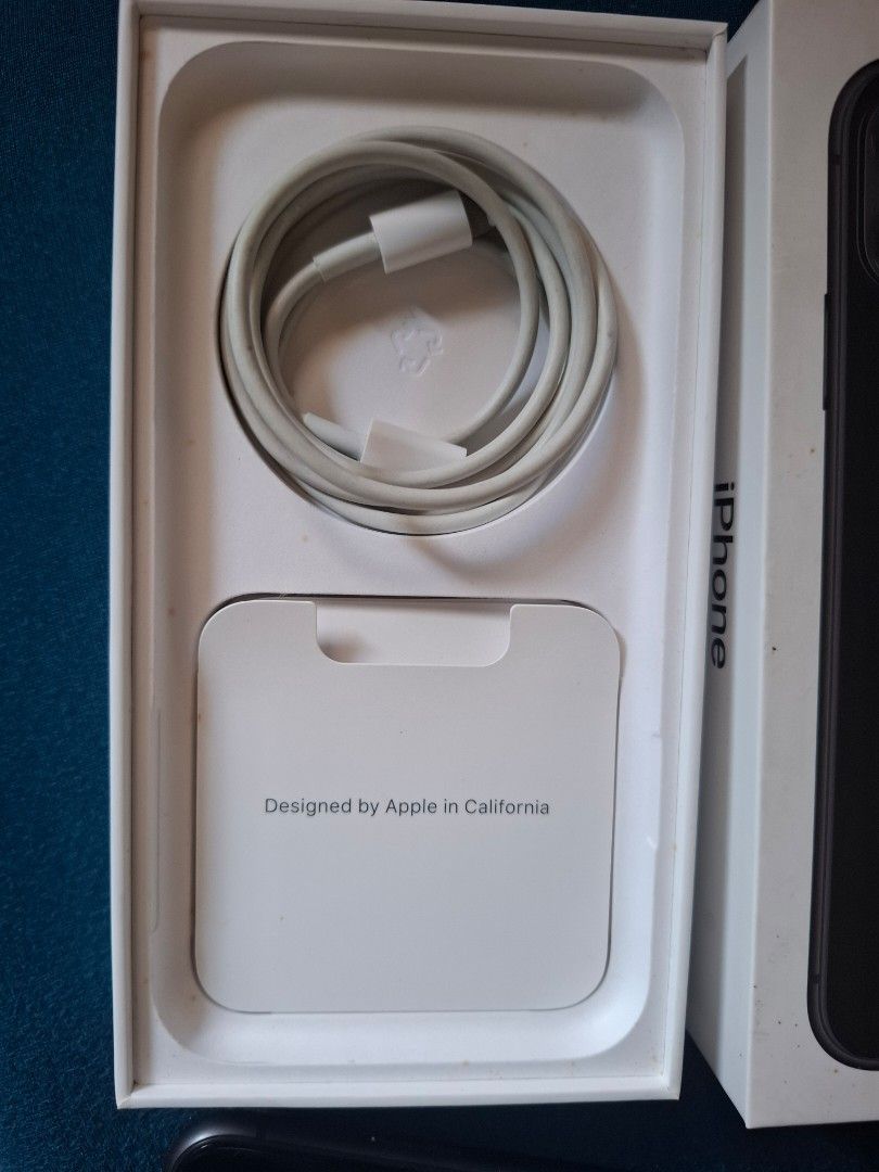 Pre-owned iphone 11 64gb (Category: iPhone 11 Series) located in Binan City. Submitted by lizsellerfrombinan2026 (Listing ID 1464575232, Image 3). Description: battery health status is 95.
