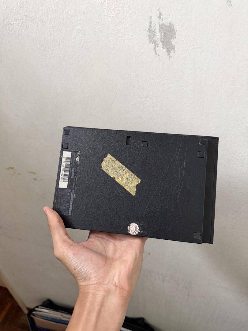 PS2 ( Console Only) (Category: PlayStation) located in Petaling Jaya. Submitted by mcrbeats (Listing ID 1464701378, Image 3). Description: Kalau ada sapa nak, buat collection ke apa. saya letgo. takde kotak, console only.