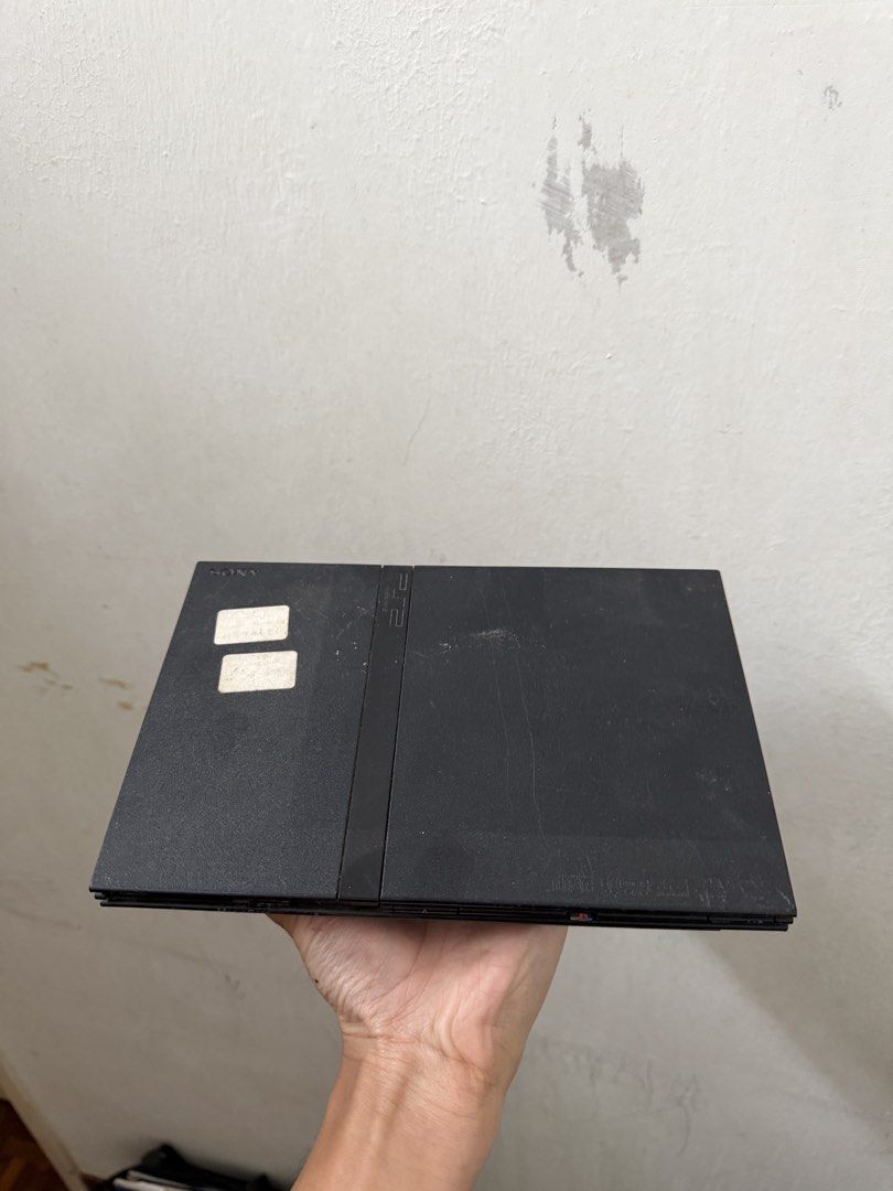 PS2 ( Console Only) (Category: PlayStation) located in Petaling Jaya. Submitted by mcrbeats (Listing ID 1464701378, Image 2). Description: Kalau ada sapa nak, buat collection ke apa. saya letgo. takde kotak, console only.