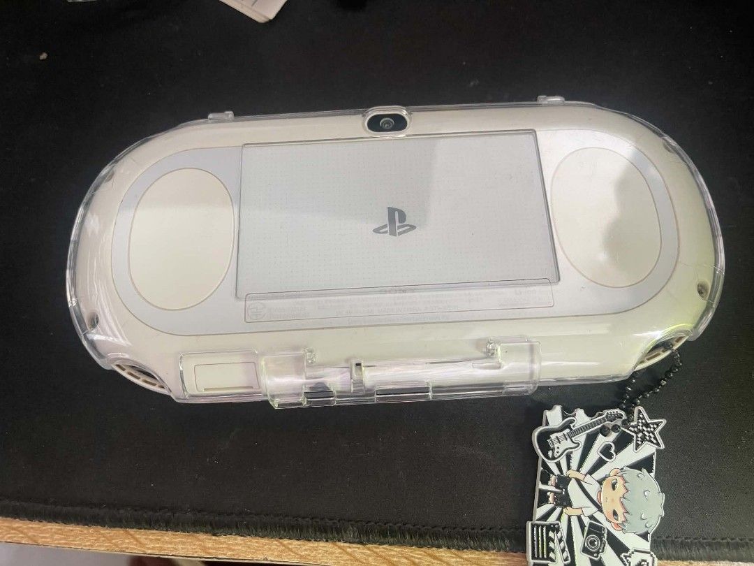 PSVita Slim (2000 model) (Category: PlayStation) located in Manila. Submitted by hilariog0214116 (Listing ID 1464596923, Image 2). Description: - all buttons working properly walang stick drift - jailbroken na unli games + PSP EMULATOR - issues: black line sa screen pero hindi sya noticeable pag naglalaro, sabog din speaker (typical issues yan sa mga psvita, overall goods naman performance nya) - can vc para makita nyo in-person yung unit Inclusi