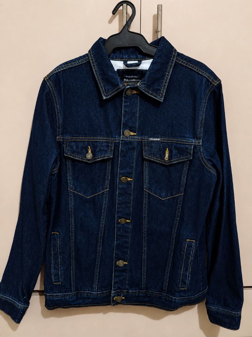 Pull & Bear denim jacket (Category: Coats, Jackets and Outerwear) located in Quezon City. Submitted by kema2191 (Listing ID 1464769345, Image 1). Description: Never used.