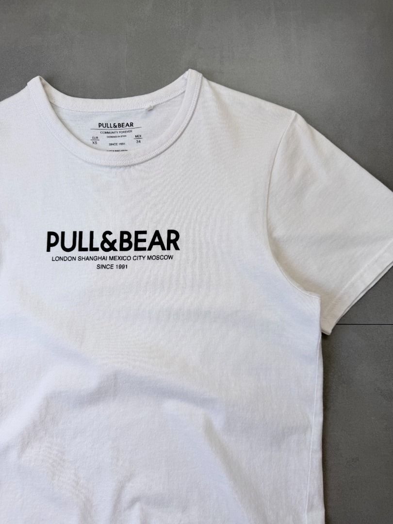 Pull & Bear tee shirt (Category: Tshirts & Polo Shirts ) located in Cabanatuan. Submitted by argarments.ph (Listing ID 1464644267, Image 3). Description: Tagged: fits Small Width 18.5" | Length 27" Condition: Great condition Issue(s): -.
