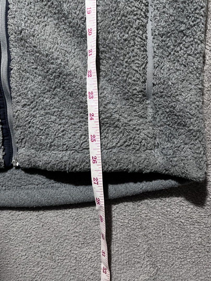PUMA (Category: Coats, Jackets and Outerwear) located in Koronadal. Submitted by thrift.or.treat (Listing ID 1464712125, Image 3). Description: MAKE AN OFFER NO ISSUE AS NEW CONDITION.