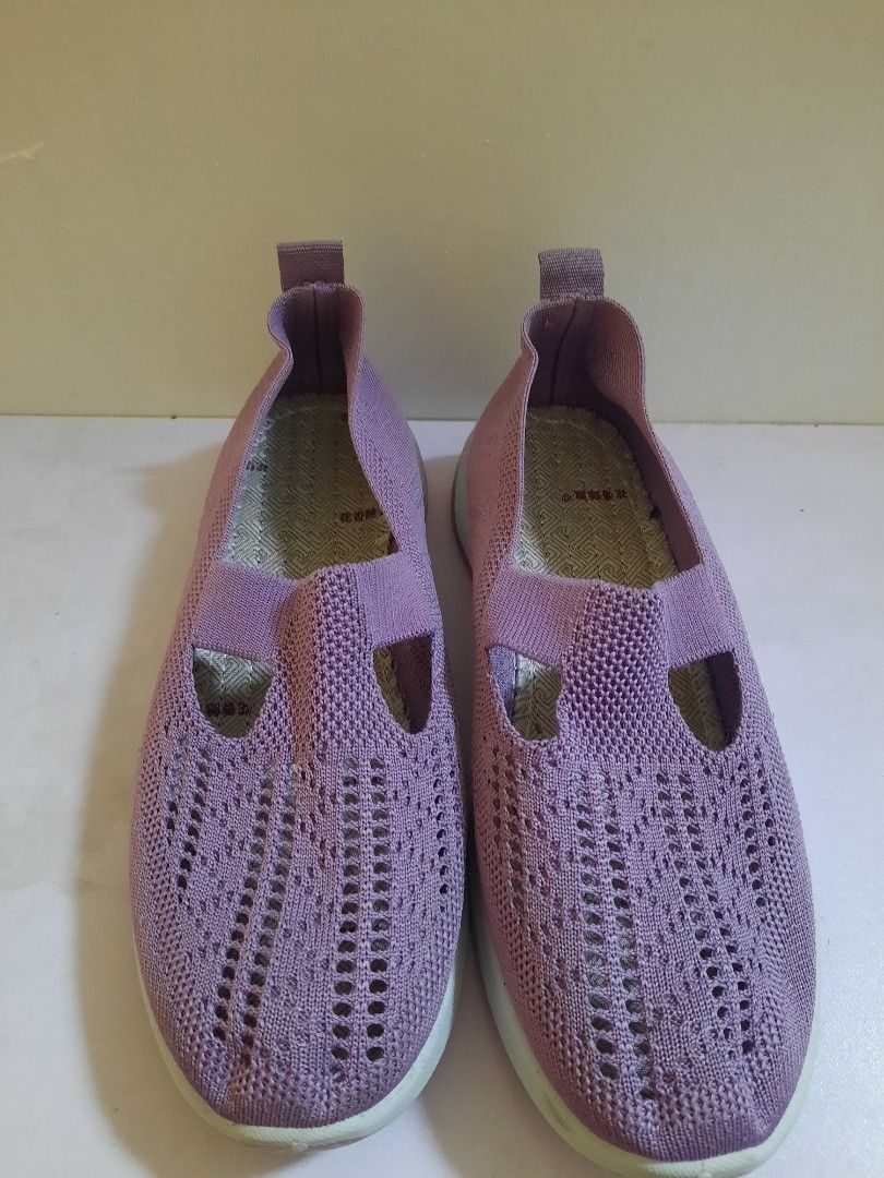 Purple Knit Slip-On Sneakers (Category: Sneakers) located in Quezon City. Submitted by dannikkishoppe2 (Listing ID 1464578307, Image 2). Description: Purple Knit Slip-On Sneakers ‼️₱200‼️ • Comfortable purple knit slip-on sneakers • Breathable design • Flexible sole for easy movement • Perfect for daily activities and casual outings • Lightweight and airy feel size EU39 UK6 US8.