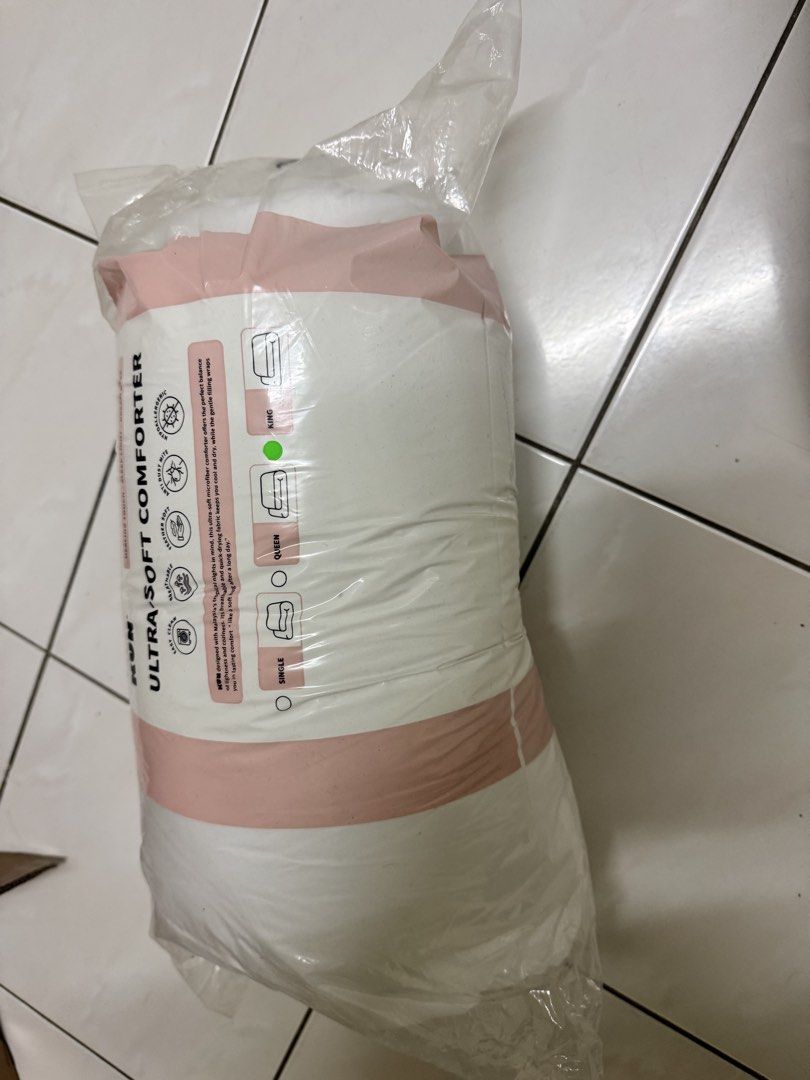 Quilt Insert (Category: Bedding & Towels) located in Kuala Lumpur. Submitted by timothy.hung.33 (Listing ID 1464741073, Image 2). Description: .