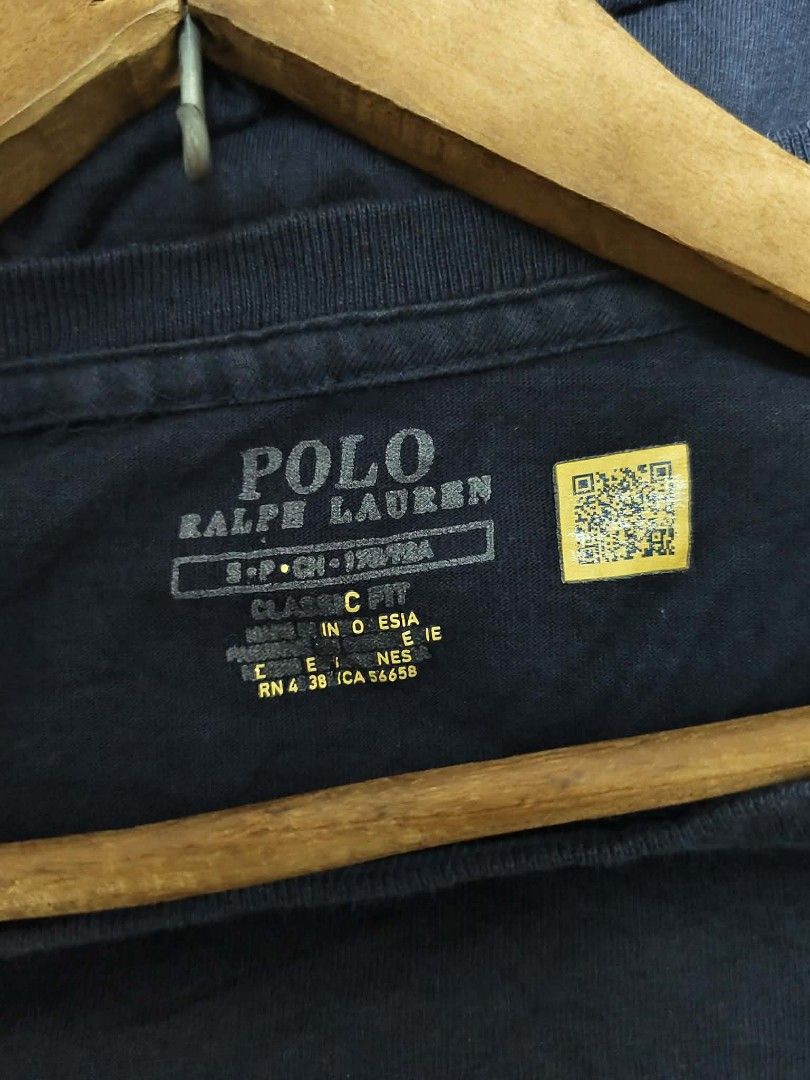 Ralph Lauren Shirt (Category: Tshirts & Polo Shirts ) located in Tubigon. Submitted by negosyanthrift (Listing ID 1464613421, Image 2). Description: 🏷️99+sf size:large 21x27 issue tiny pinholes excellent condition.