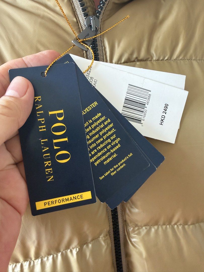 Ralph Lauren winter snow jacket (Category: Evening dresses & gowns) located in Manila. Submitted by tipanty2977 (Listing ID 1464604443, Image 2). Description: RLX OUTERWEAR OPTIMUM PERFORMANCE ACTICR APPAREL ONLY use 2-3 Times in Europe Bougth this in HK Price at HK 2490 at P17k Selling half the price at 8k only Jacket in very good condition .