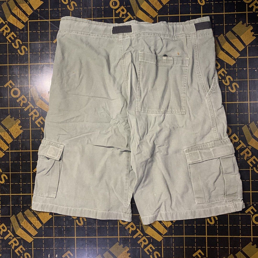 Random Cargo Shorts (Category: Shorts) located in Manila. Submitted by vanmeds (Listing ID 1464643250, Image 2). Description: Prana Cargo Short 32 waist 22 length good condition 📍Manila .
