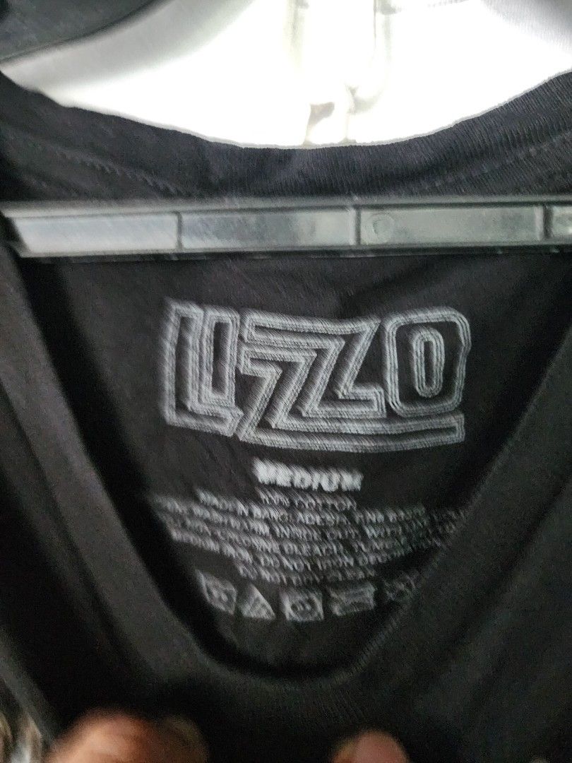 Rap tees Lizzo about damn time tees (Category: Tshirts & Polo Shirts ) located in Real. Submitted by raphy2019 (Listing ID 1464647394, Image 3). Description: .