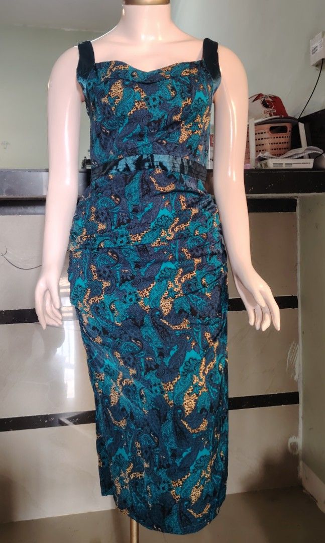 Rare ruched dress (Category: Dresses) located in Angeles City. Submitted by milovewardrobe (Listing ID 1464638961, Image 2). Description: 34-36 bust Upto 30 waist 42-43 length Garterize ruched.