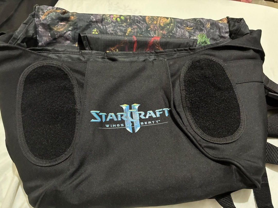 Razer StarCraft II Messenger Bag (Category: Sling Bags) located in Mandaluyong City. Submitted by evilchapel (Listing ID 1464582560, Image 2). Description: FS: Razer Starcraft II Wings of Liberty Messenger Bag RFS: Decluttering Payment: GCash, GoTyme Meetups: Edsa ShangriLa, Starmall.