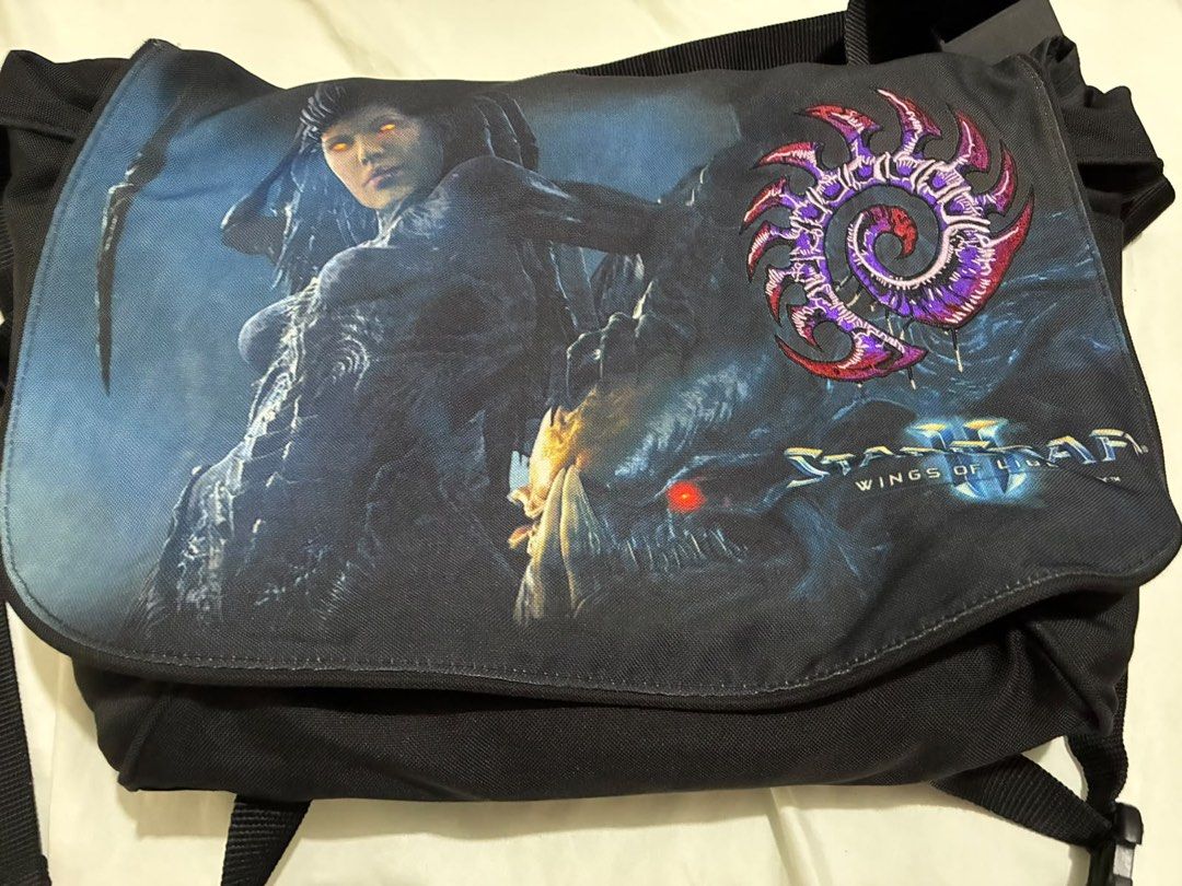 Razer StarCraft II Messenger Bag (Category: Sling Bags) located in Mandaluyong City. Submitted by evilchapel (Listing ID 1464582560, Image 1). Description: FS: Razer Starcraft II Wings of Liberty Messenger Bag RFS: Decluttering Payment: GCash, GoTyme Meetups: Edsa ShangriLa, Starmall.