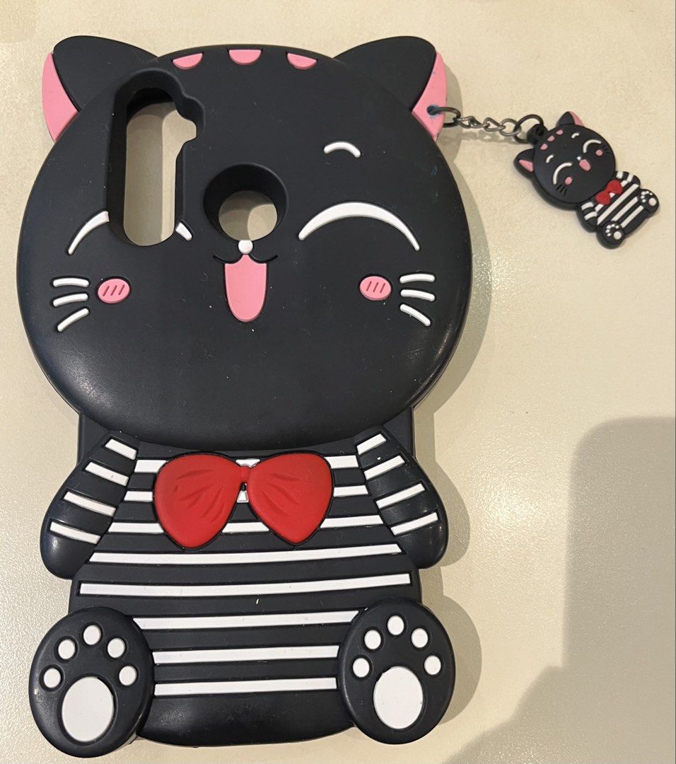 Real me5 Kitty casing (Category: Cases & Sleeves) located in Cainta. Submitted by klejre (Listing ID 1464663088, Image 1). Description: .