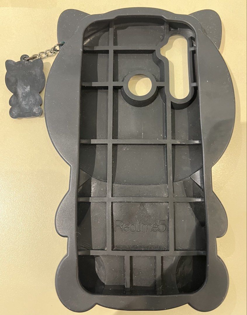 Real me5 Kitty casing (Category: Cases & Sleeves) located in Cainta. Submitted by klejre (Listing ID 1464663088, Image 2). Description: .