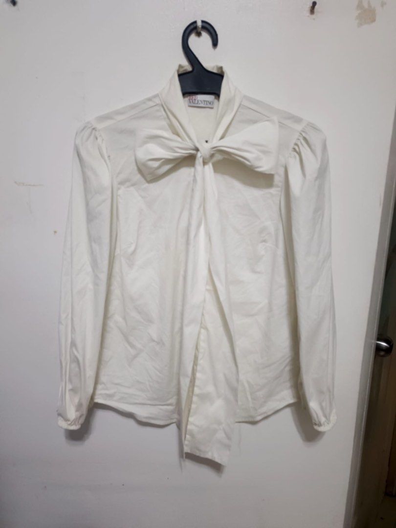 RED VALENTINO (Category: Longsleeves) located in Dasmarinas. Submitted by jessputrages (Listing ID 1464751663, Image 1). Description: For sale Red valentino Excellent condition No issue 800 plus shipping fee Pm for more details.