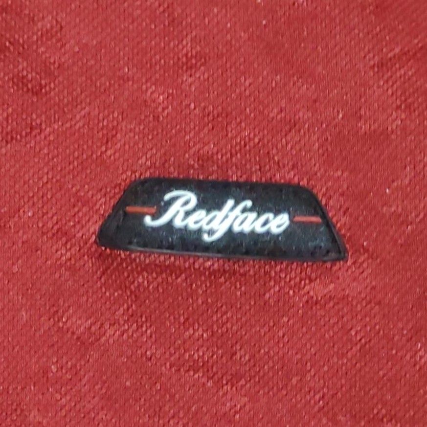Redface Red Short Sleeve Polo Shirt (Category: Activewear) located in Cagayan de Oro. Submitted by royalriver_549ef2 (Listing ID 1464607327, Image 3). Description: - Thrifted - L24/W19 - Redface red short sleeve polo shirt - Classic collar with button placket - Small embroidered logo on the chest - Comfortable and casual design - Perfect for everyday wear.