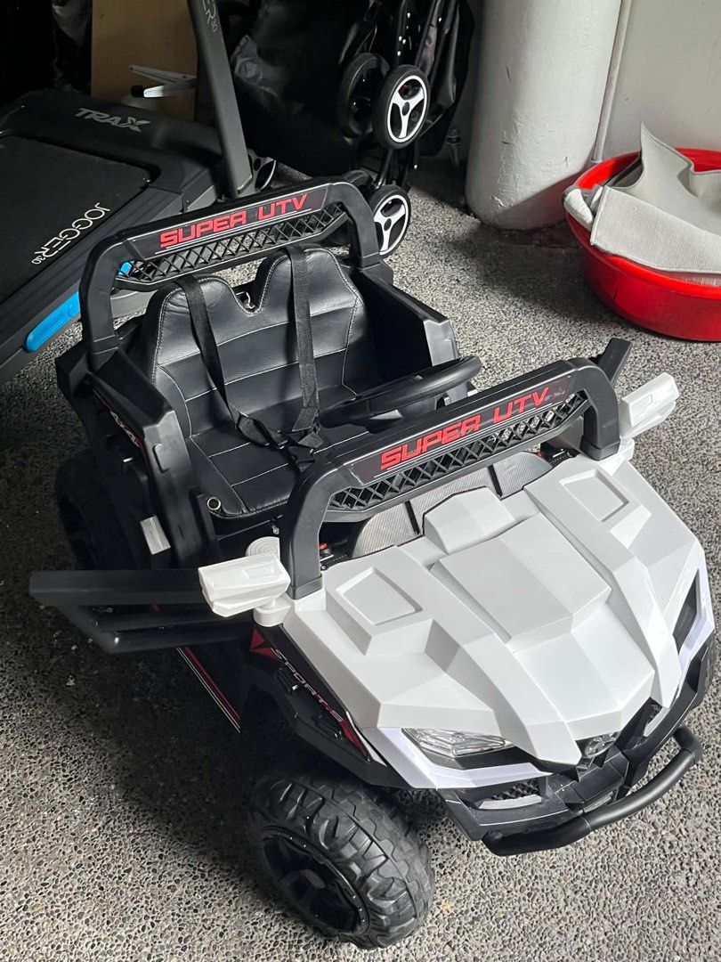 Remote Control Car (Category: Remote Control Toys) located in Manila. Submitted by _lumapasnmp (Listing ID 1464625738, Image 2). Description: ‼️ FOR SALE — RUSH! ‼️ ✨ Less than 1 year old! Selling because hindi na nagagamit at napagsawaan na. Sayang lang nakatambak. 🥹 📦 INCLUSIONS: ✅ Unit ✅ Charger ⚠️ MINOR ISSUE: Remote needs repair/replacement. (The old batteries corroded inside the remote dahil nakatambak lang, kaya hindi na siya gumagana). 