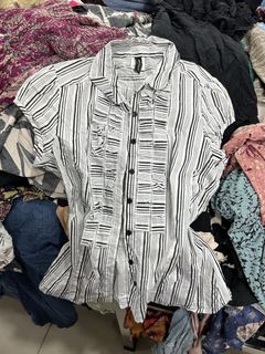 (Category: ) located in . Submitted by leans_closet (Listing ID 1464692331, Image 1). Description: .