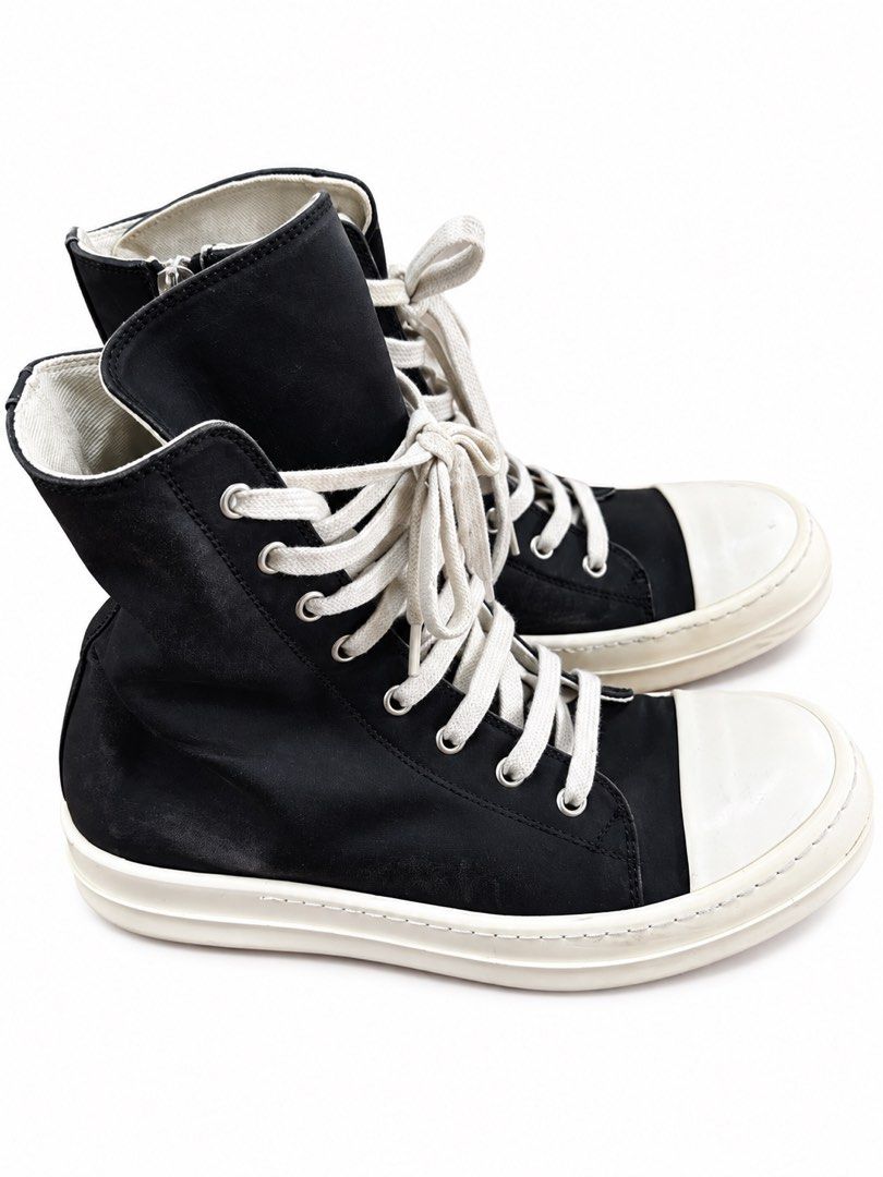 Rick Owens DRKSHDW Ramones High (Category: Sneakers) located in Tangub. Submitted by laurbepena33002 (Listing ID 1464670852, Image 2). Description: - Classic black Rick Owens DRKSHDW RAMONES HIGH - Signature chunky sole - Convenient side zip closure - Lace-up front for a secure fit - Versatile staple for any streetwear wardrobe - Perfect for dressing up or down -good condition.