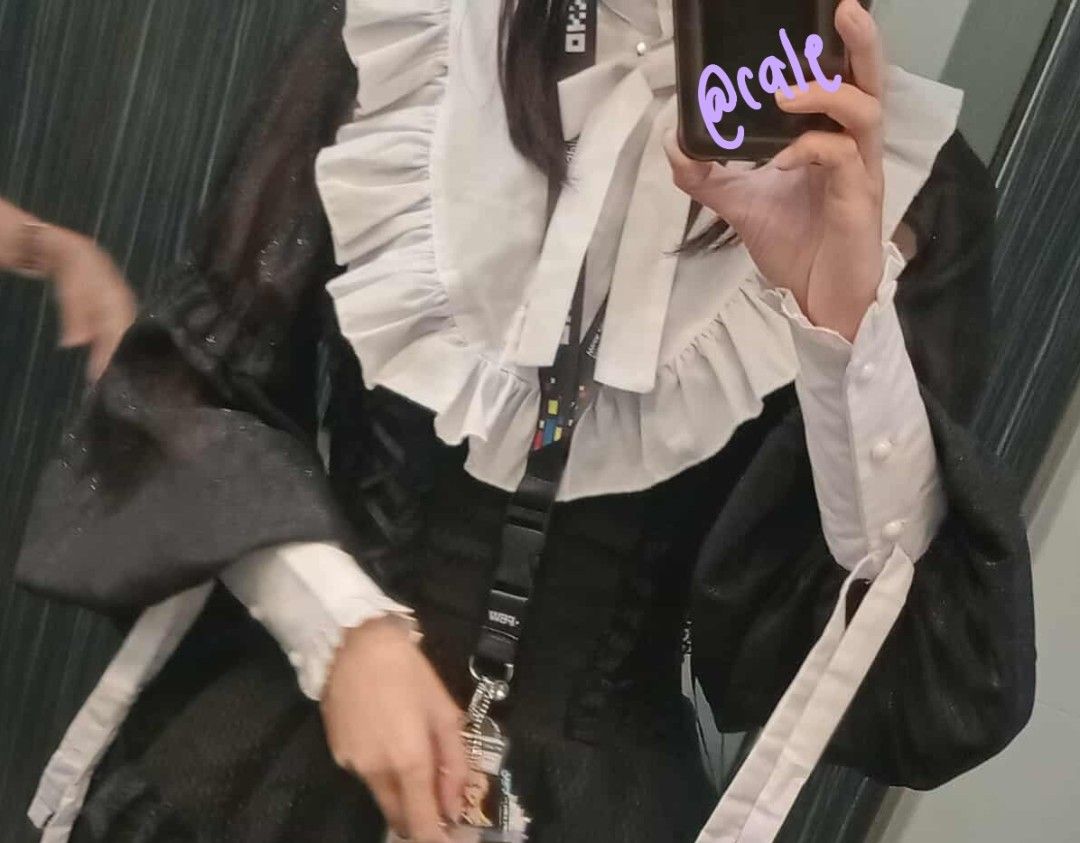RIZU KYUN COSPLAY (Category: Sets or Coordinates) located in Rizal. Submitted by gj8str (Listing ID 1464668867, Image 2). Description: NO WIG OR WINGS. size: xs to s quality cos, bib and wrist isn't generic ! 2nd pic is for bib ww only. (dress is not included).